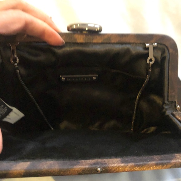 eUC banana republic purse - Picture 12 of 16